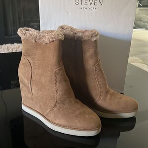 STEVEN NEW YORK MARBELLA FAUX LEATHER HEEL ANKLE BOOTS tan 8.5